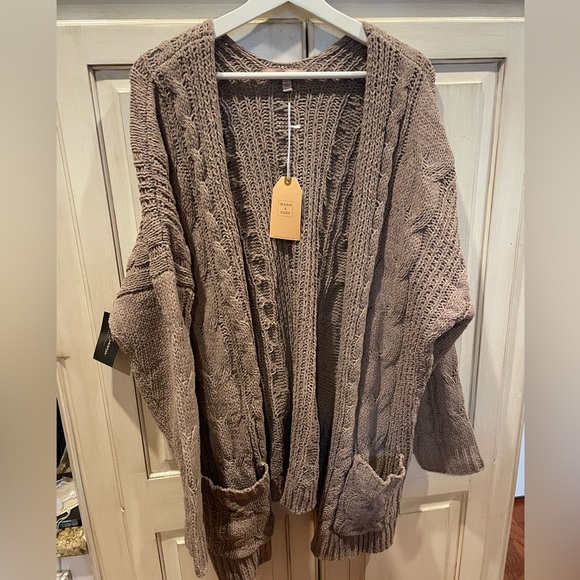 Love Tree Chunky Knit Cardigan - Picture 4 of 8